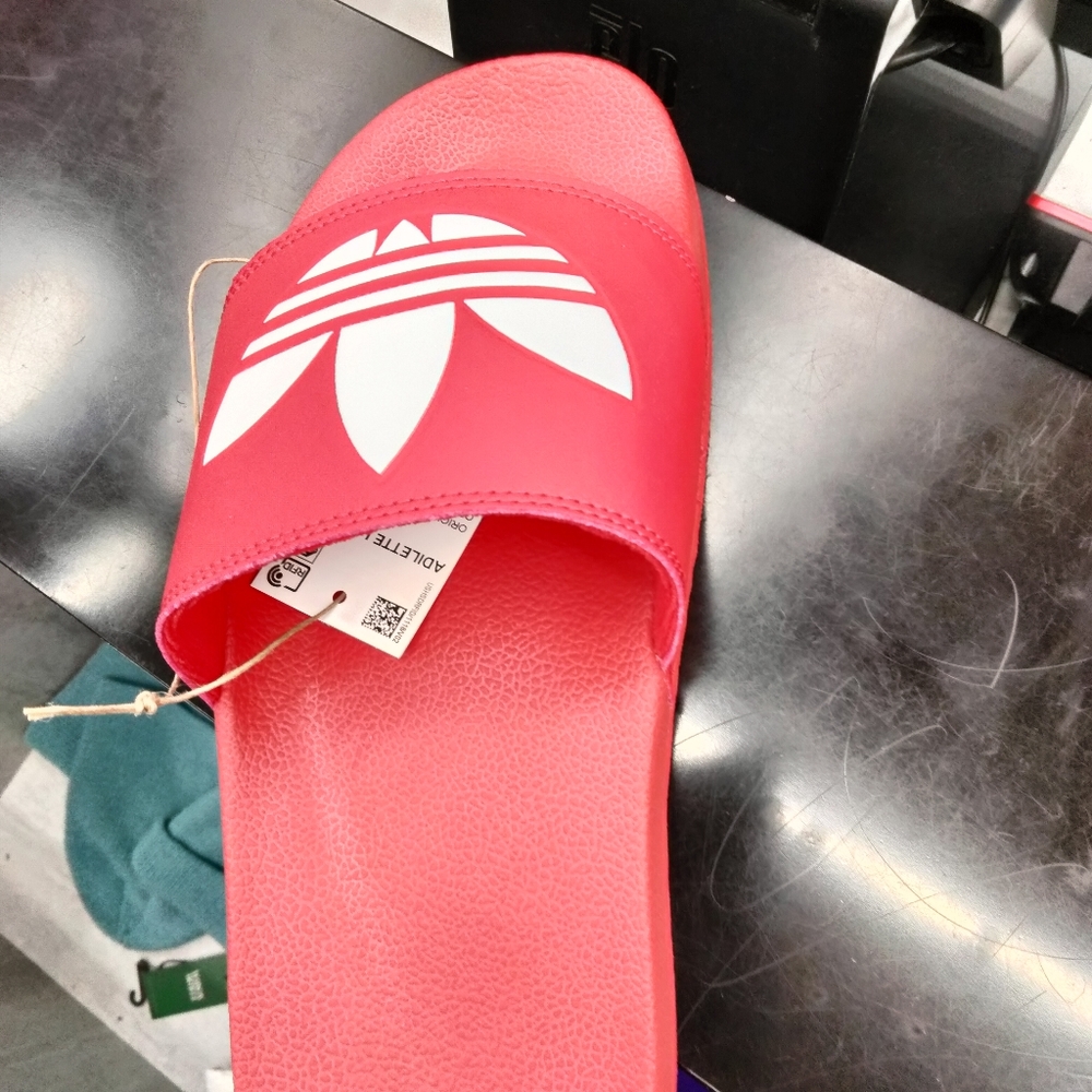 Adidas slippers